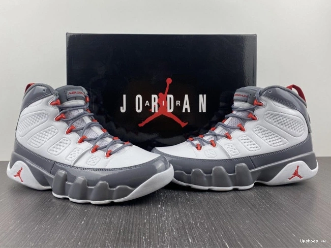 Retro Red Fire Jordan CT8019-162 9 0424